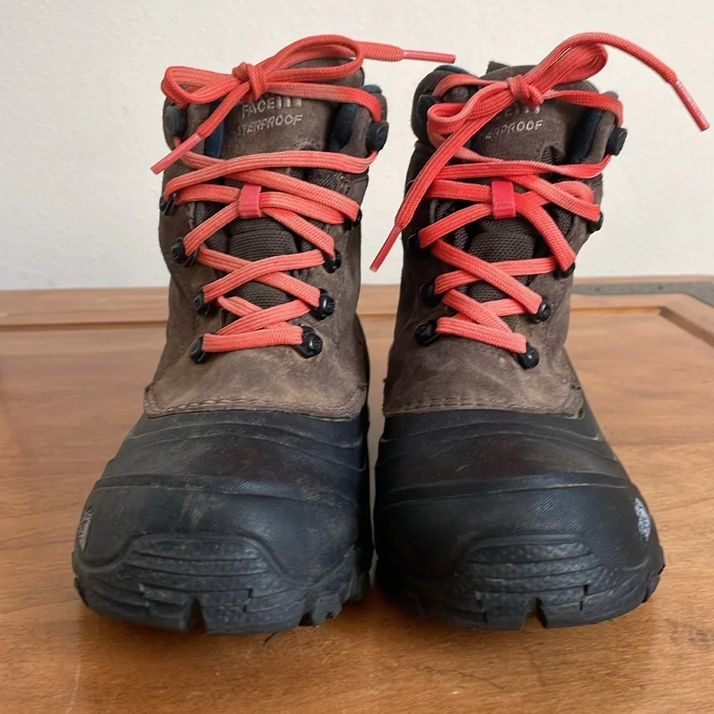 The North Face Kids Waterproof Snow Boots Size 2